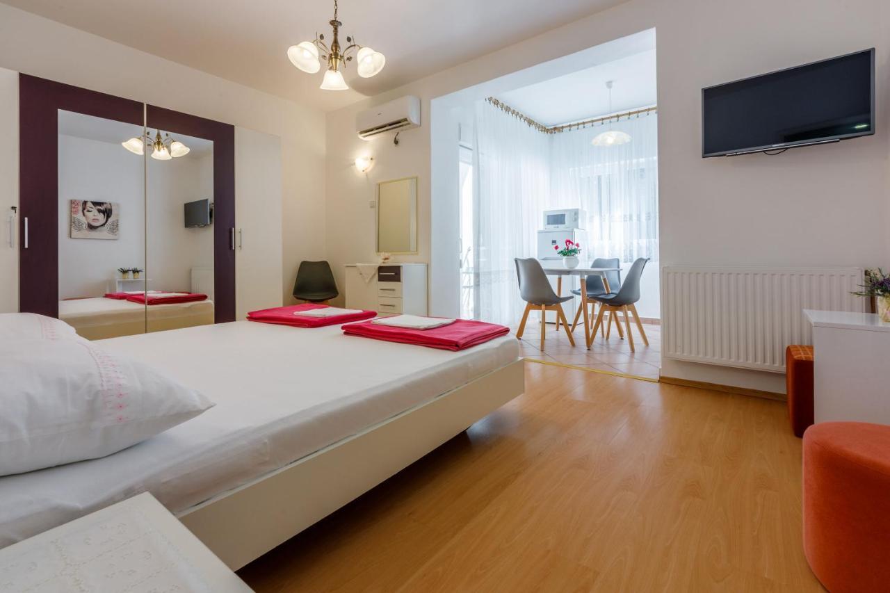 Apartments Zorica Dramalj Ngoại thất bức ảnh
