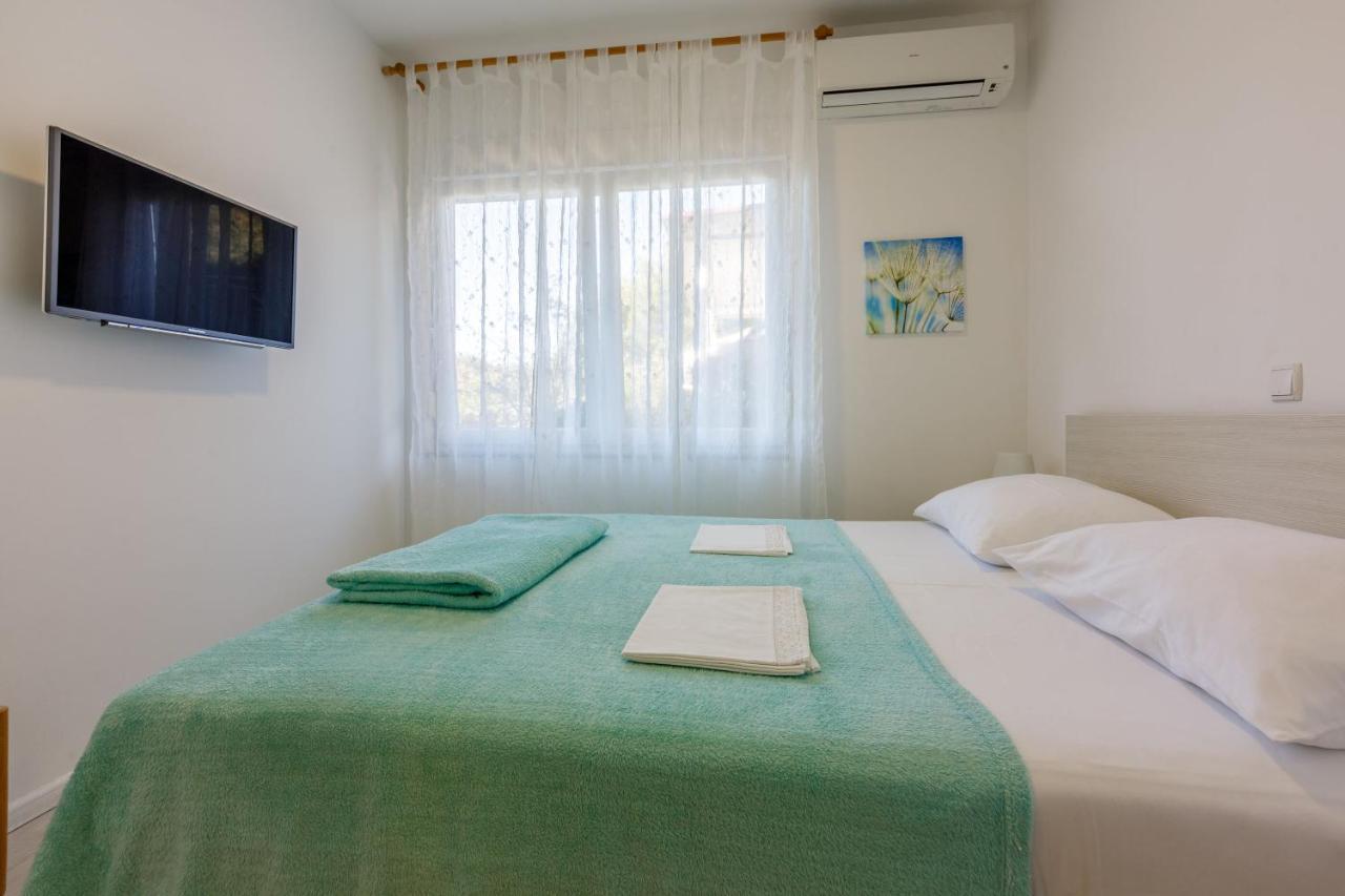 Apartments Zorica Dramalj Ngoại thất bức ảnh