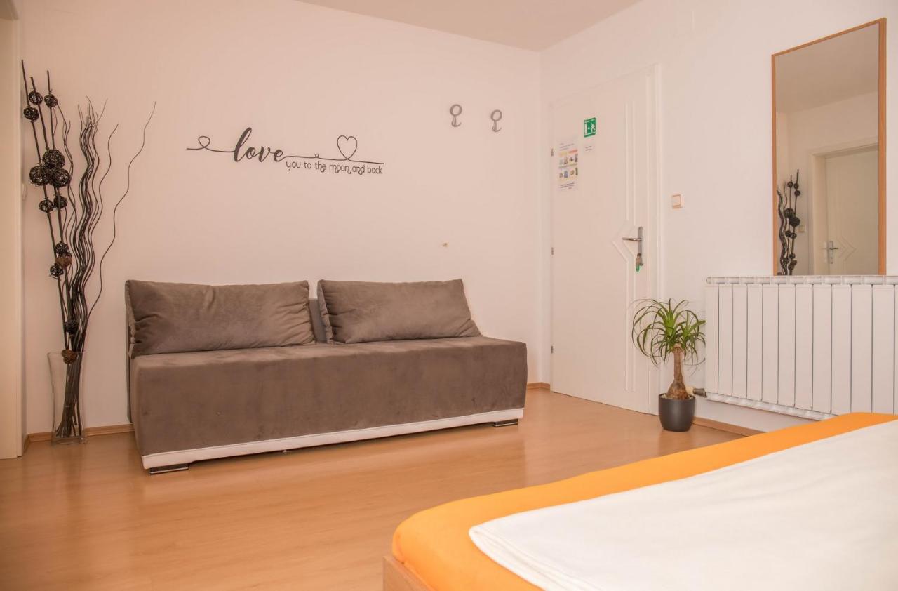 Apartments Zorica Dramalj Ngoại thất bức ảnh