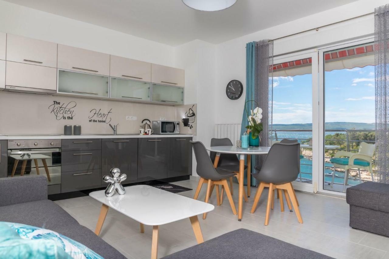 Apartments Zorica Dramalj Ngoại thất bức ảnh