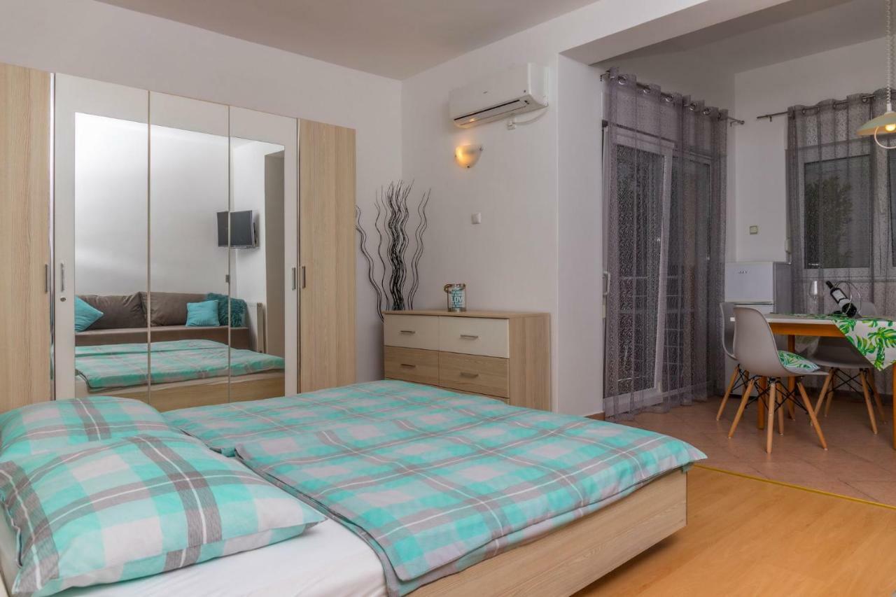 Apartments Zorica Dramalj Ngoại thất bức ảnh