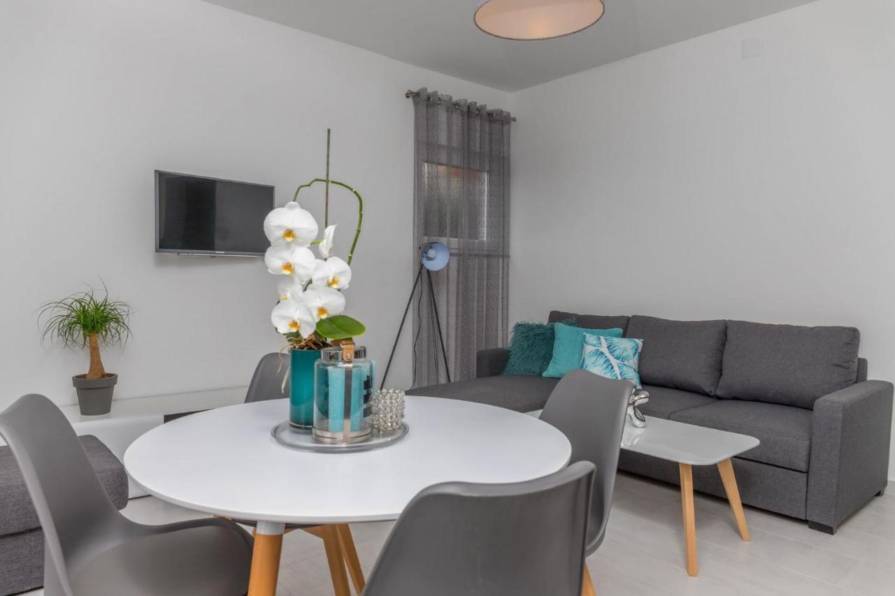 Apartments Zorica Dramalj Ngoại thất bức ảnh
