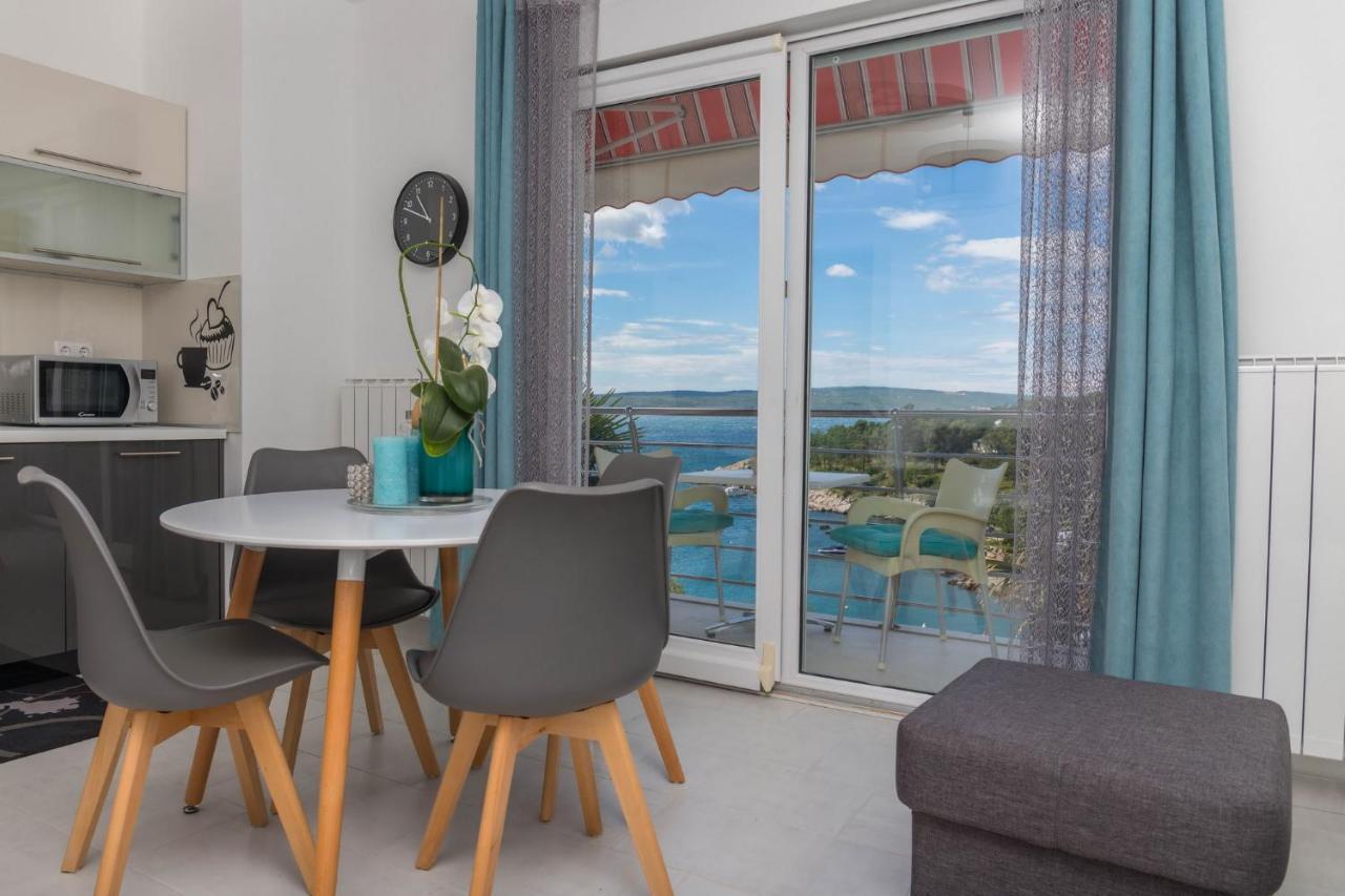 Apartments Zorica Dramalj Ngoại thất bức ảnh