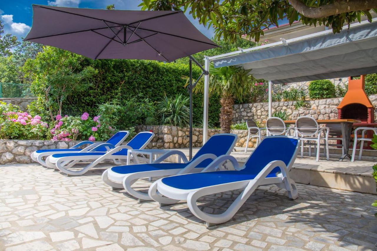 Apartments Zorica Dramalj Ngoại thất bức ảnh